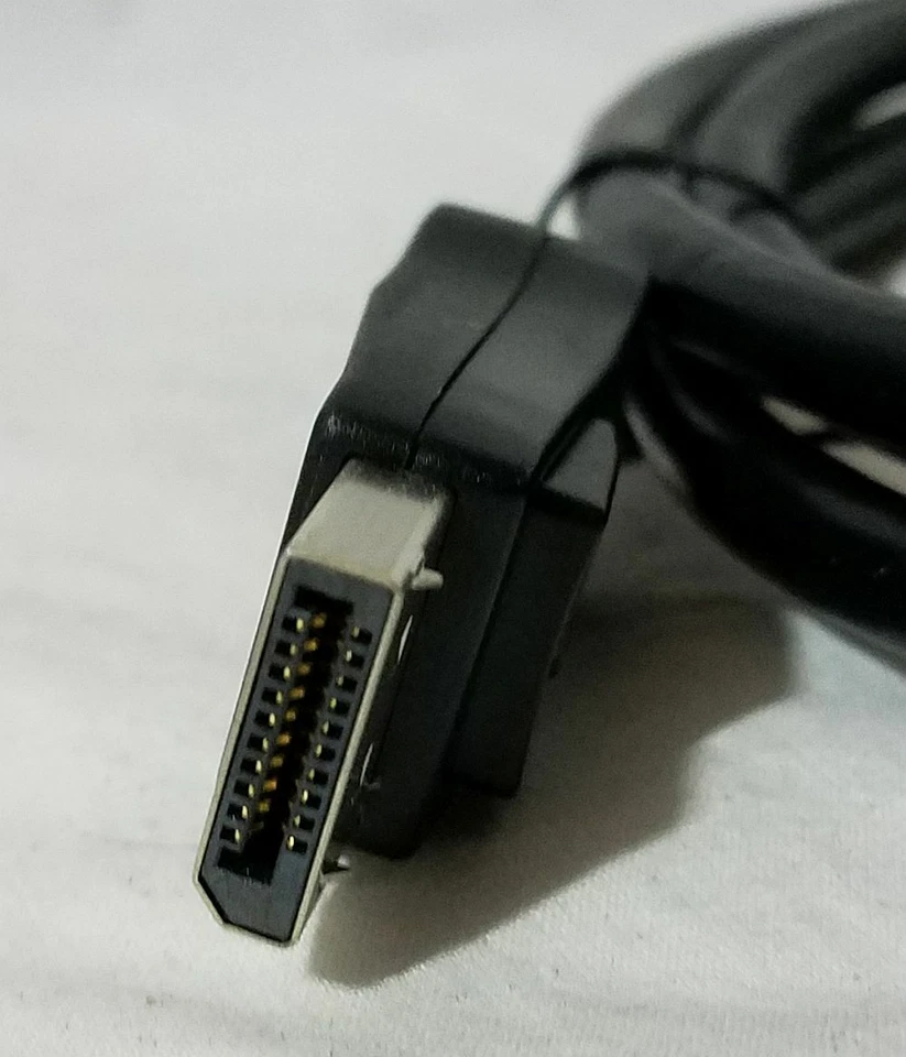 Bizlink 54 inches Display Port Cable DP Male to DP Cable Black Cord - Image 3 of 4