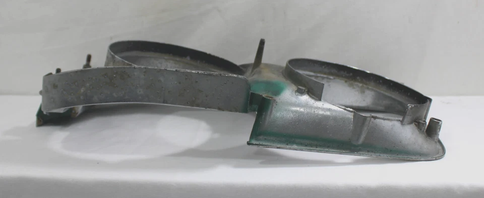 Buick Centurion 1973 bisel de faros izquierdo/lado del conductor, Lesabre Foto 4 de 4