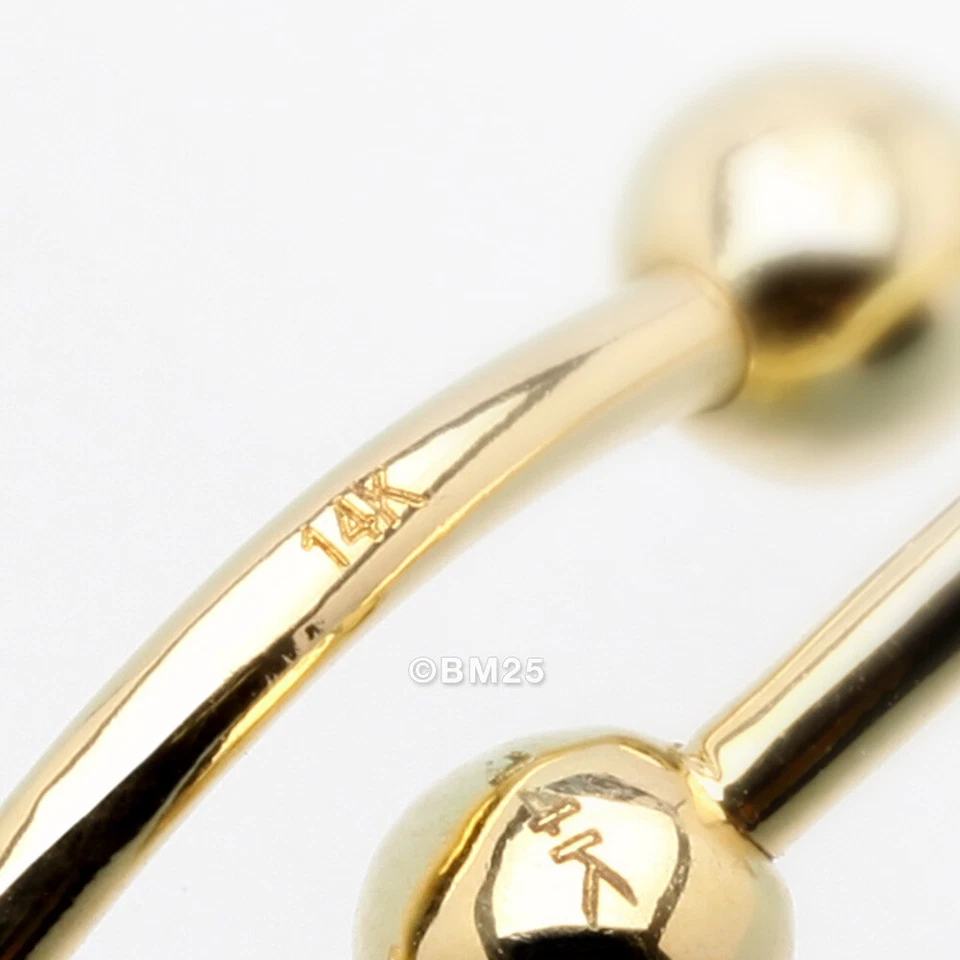 Labret de tachuelas con parte superior de espiga de oro de 14 quilates Foto 4 de 4