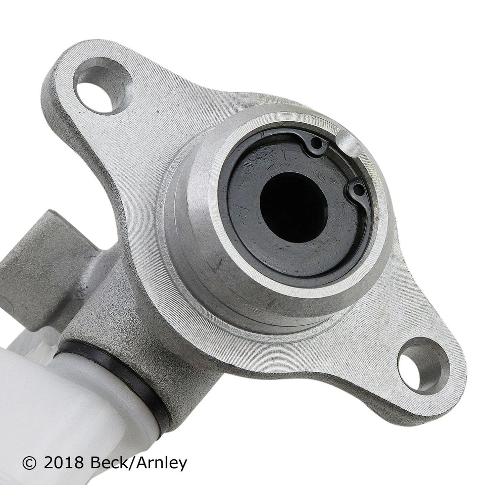Cilindro maestro de freno Beck Arnley 072-9493 para 99-05 Eclipse Galant Sebring Stratus Foto 3 de 4