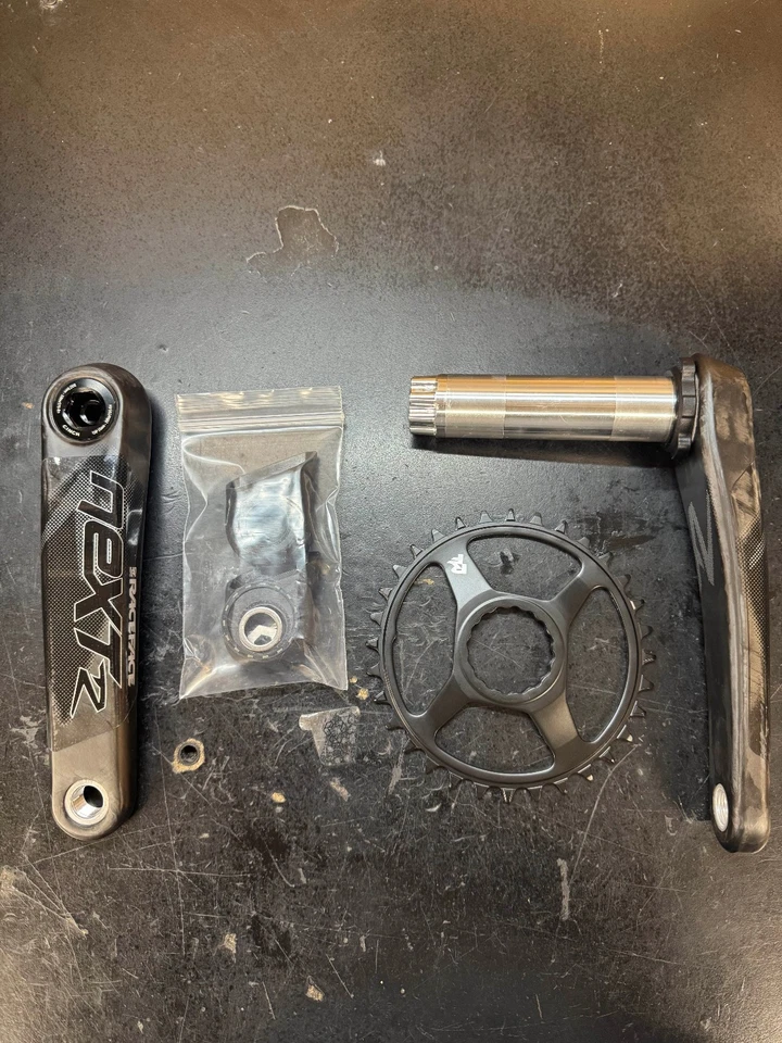 Race Face Next R Carbon Crankset 175mm w/ 32T Narrow Wide 30mm 136mm Spindle NOS - Image 2 of 4
