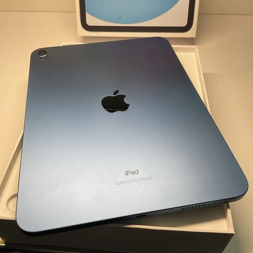 Apple iPad 10th Gen 10.9” WiFi 64GB Blue - Lightly Used Bundled W/ “Speck” Cover