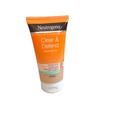 Neutrogena Clear Defend Facial Scrub Oil Free 150ml