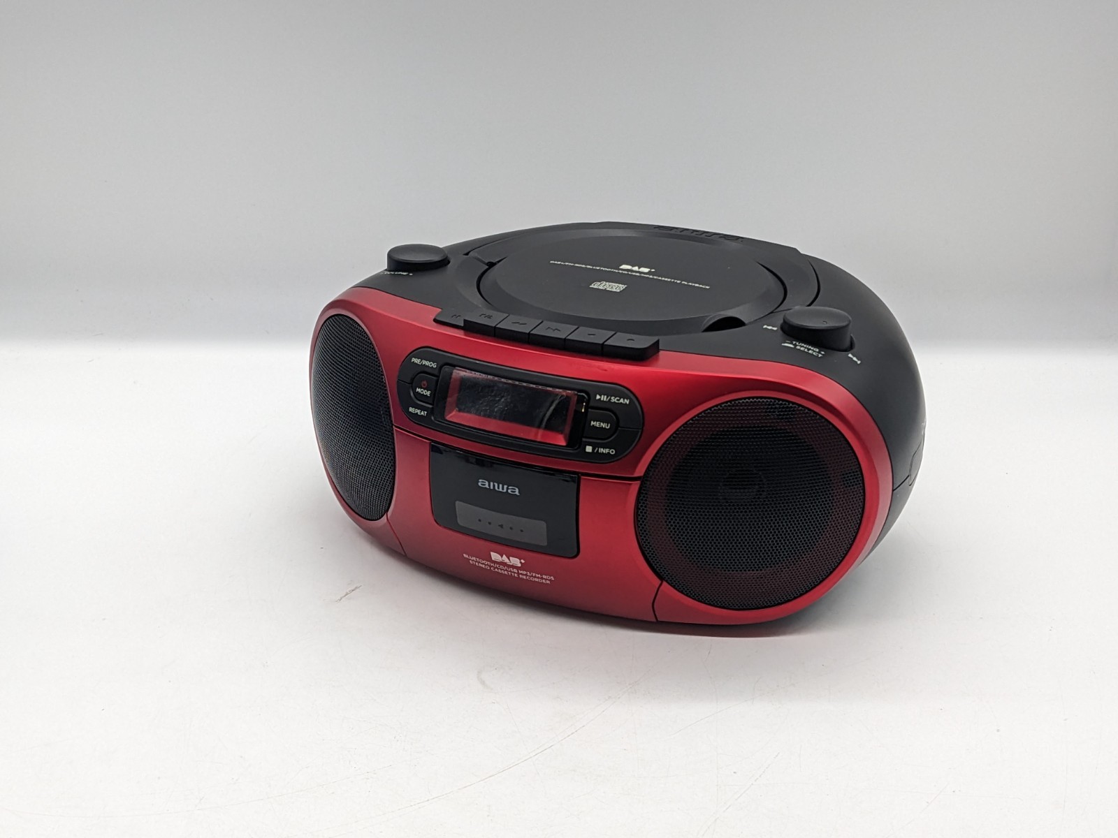 Aiwa BBTC-660DAB/RD portable boombox radio CD player speaker Bluetooth red READ
