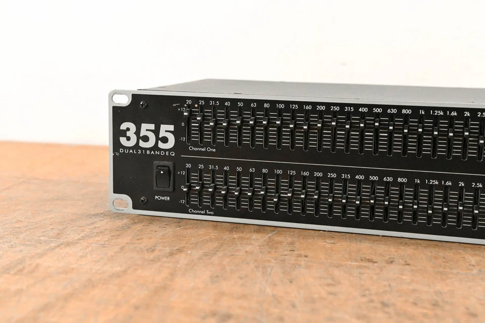ART EQ-355 Dual-Channel 31-Band Graphic Equalizer CG01R33 - Image 4 of 4