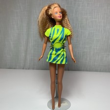 1991 BARBIE Doll Wearing MOVIN GROOVIN DOLL OUTFIT MATTEL