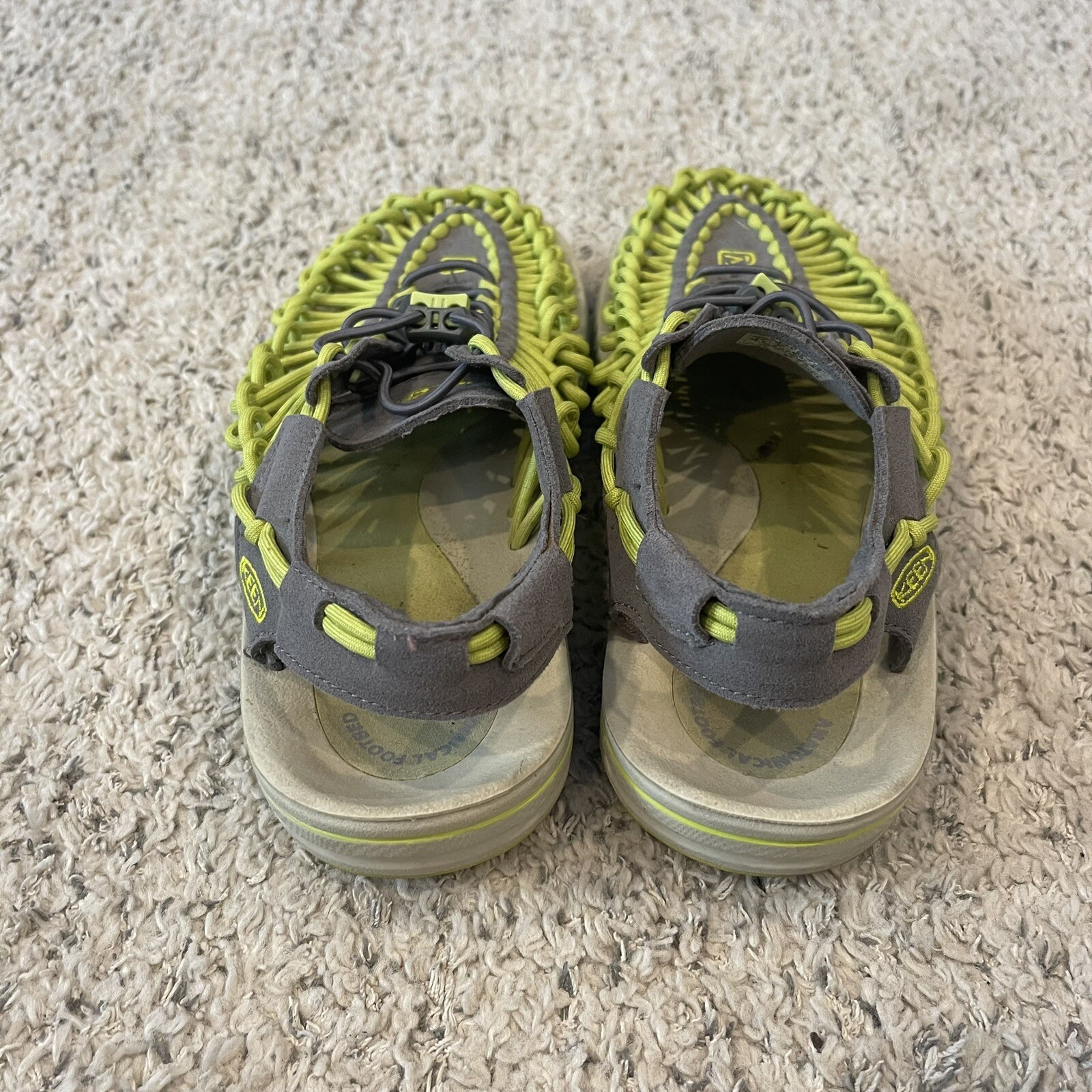 Scarpe sandali da donna Keen Uneek grigio verde tessuto corda elastica acqua W9 M7