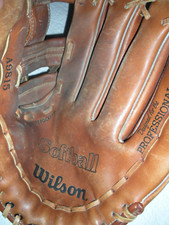 Vintage Wilson A9815 RH Right Hand Thrower Softball Baseball Glove Adult
