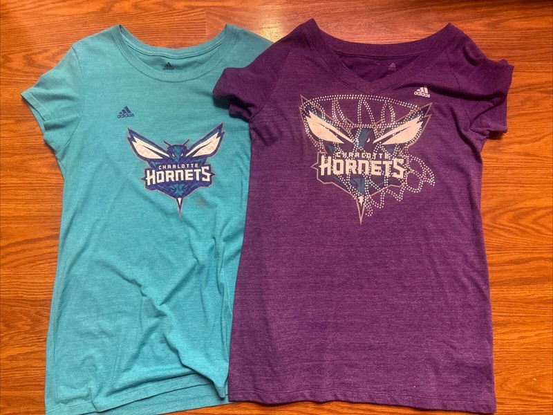 Women's Adidas Charlotte Hornets Short Sleeve T-shirts Size Large Lot of Two