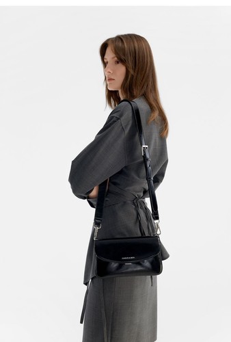 CHARLES & KEITH Chain Flip Pocket Cross Body Bag - Picture 7 of 7