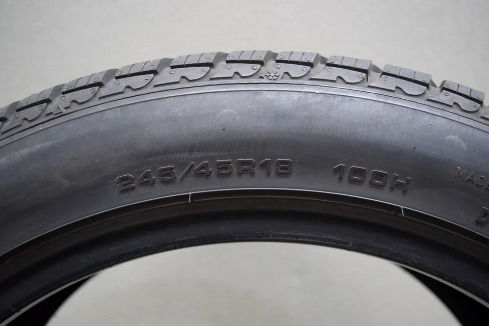 2x Goodyear UltraGrip 8 * 245 45 R18 100H M+S XL Winterreifen DOT20 +7mm Q739Q - Bild 4 von 4