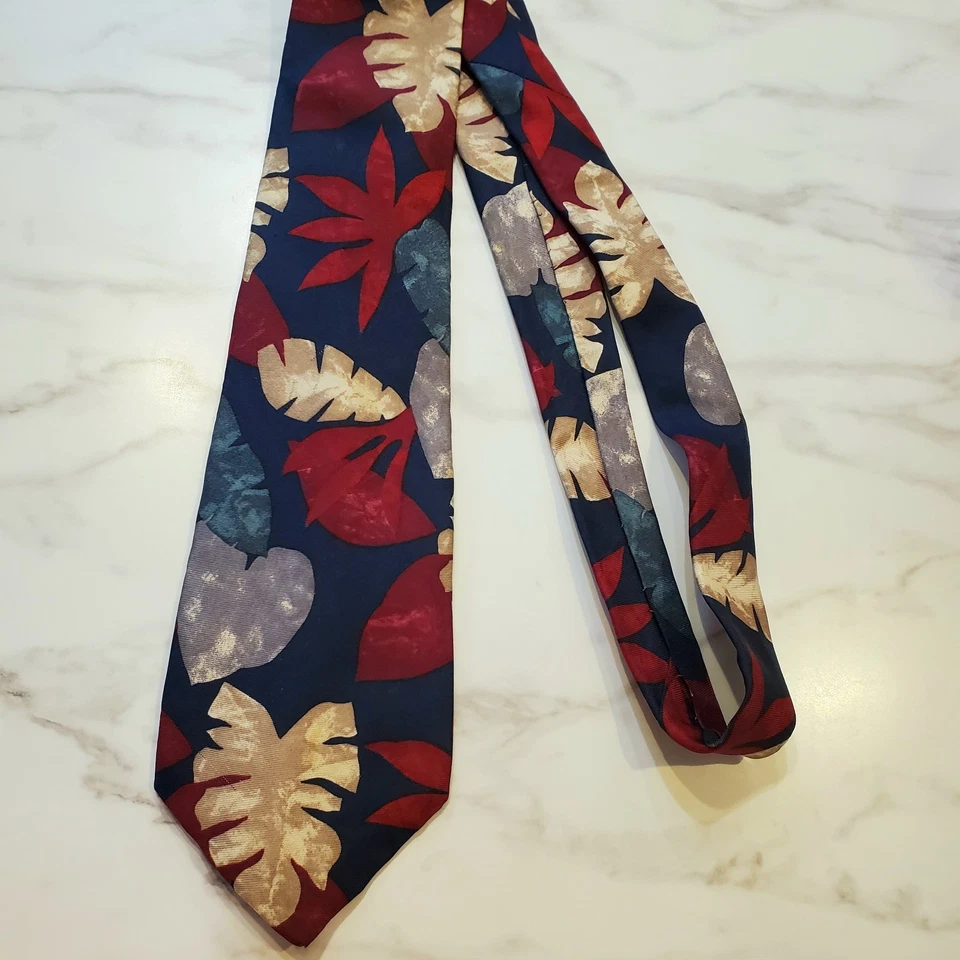 Corbata Alexander Floyd Boston Floral Hoja Patrón 4x64 Extra Larga Seda Azul Marino Rojo Foto 4 de 4