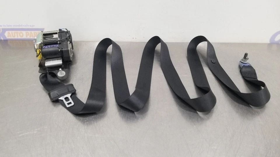 19 MERCEDES BENZ AMG C63 W205 COUPE SEAT BELT RETRACTOR FRONT LEFT DRIVER BLACK Foto 2 de 4