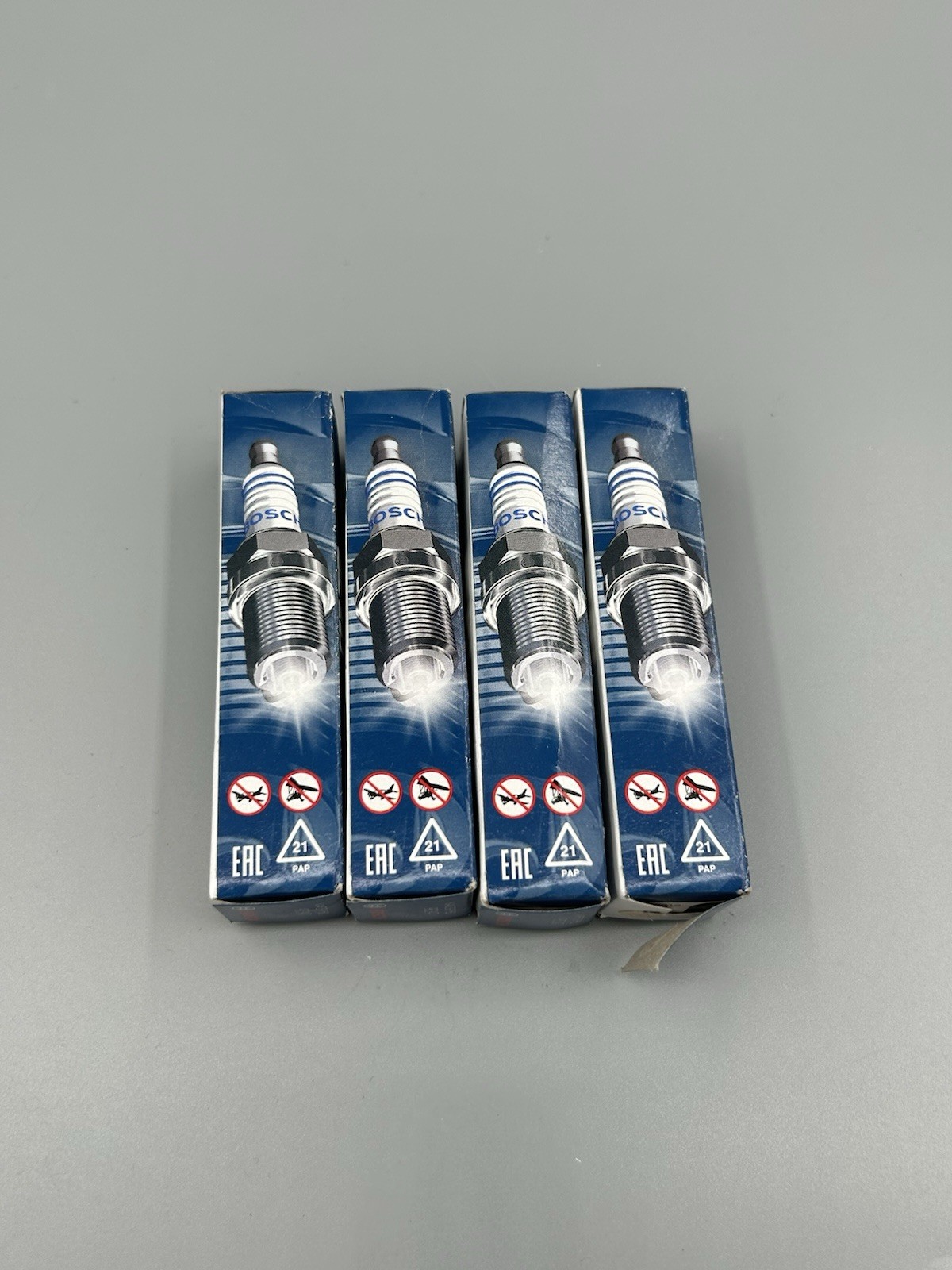 Bosch EVO Double Iridium 96347 Set of 4 Spark Plugs For MB W205 C117 X156 2.0 L4