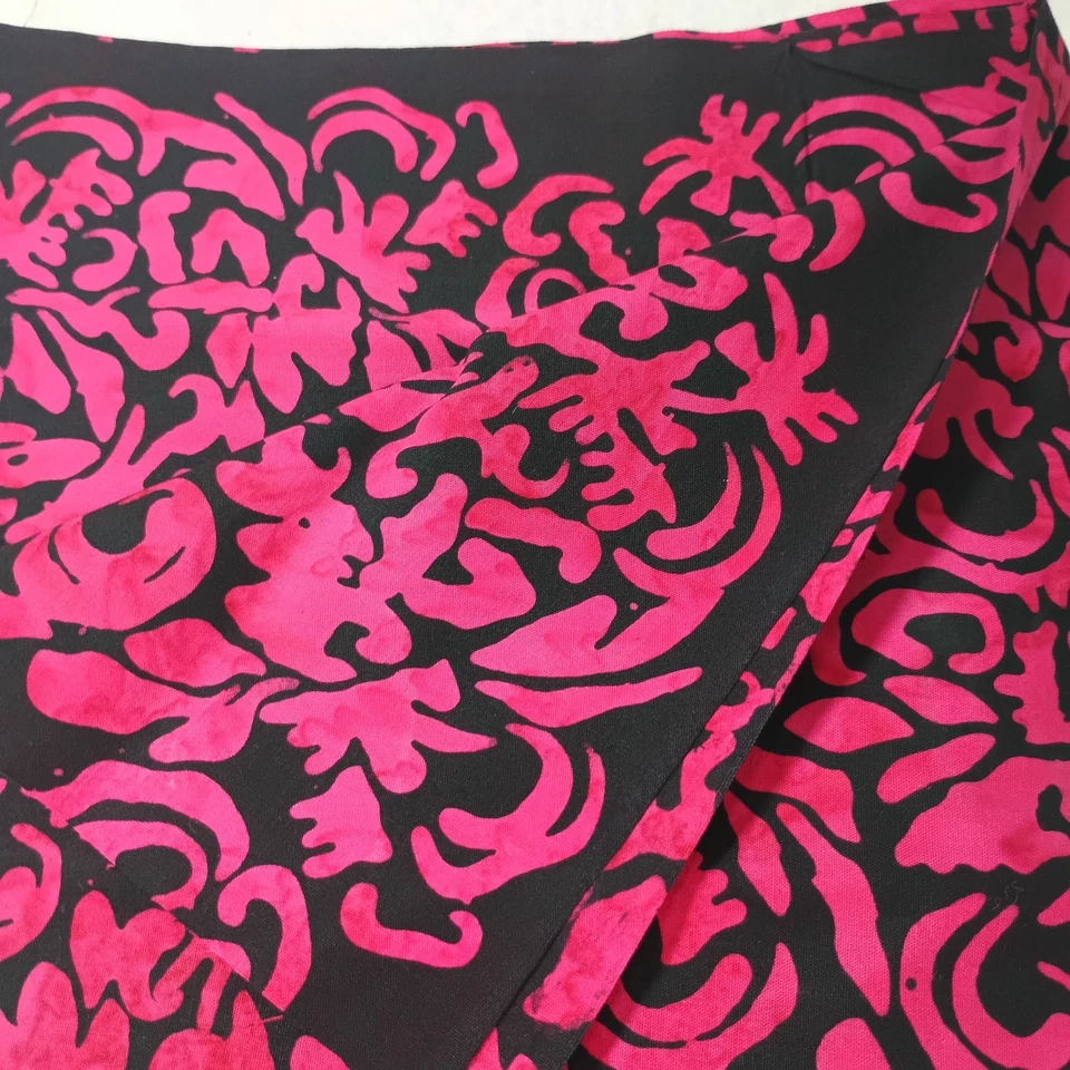 Unbranded Pink and Black Quilting Fabric 1 Yd Cotton - Image 3 of 4
