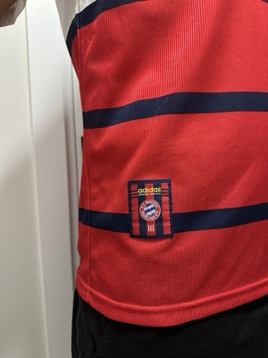Bayern Munich Copa Camiseta de Fútbol 1998 - 1999. Sponsored by Opel