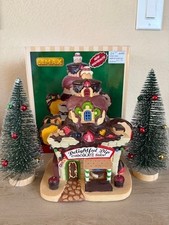 LEMAX Delightful Dip “Chocolate Shop” #85382 with 2 Sisal Trees