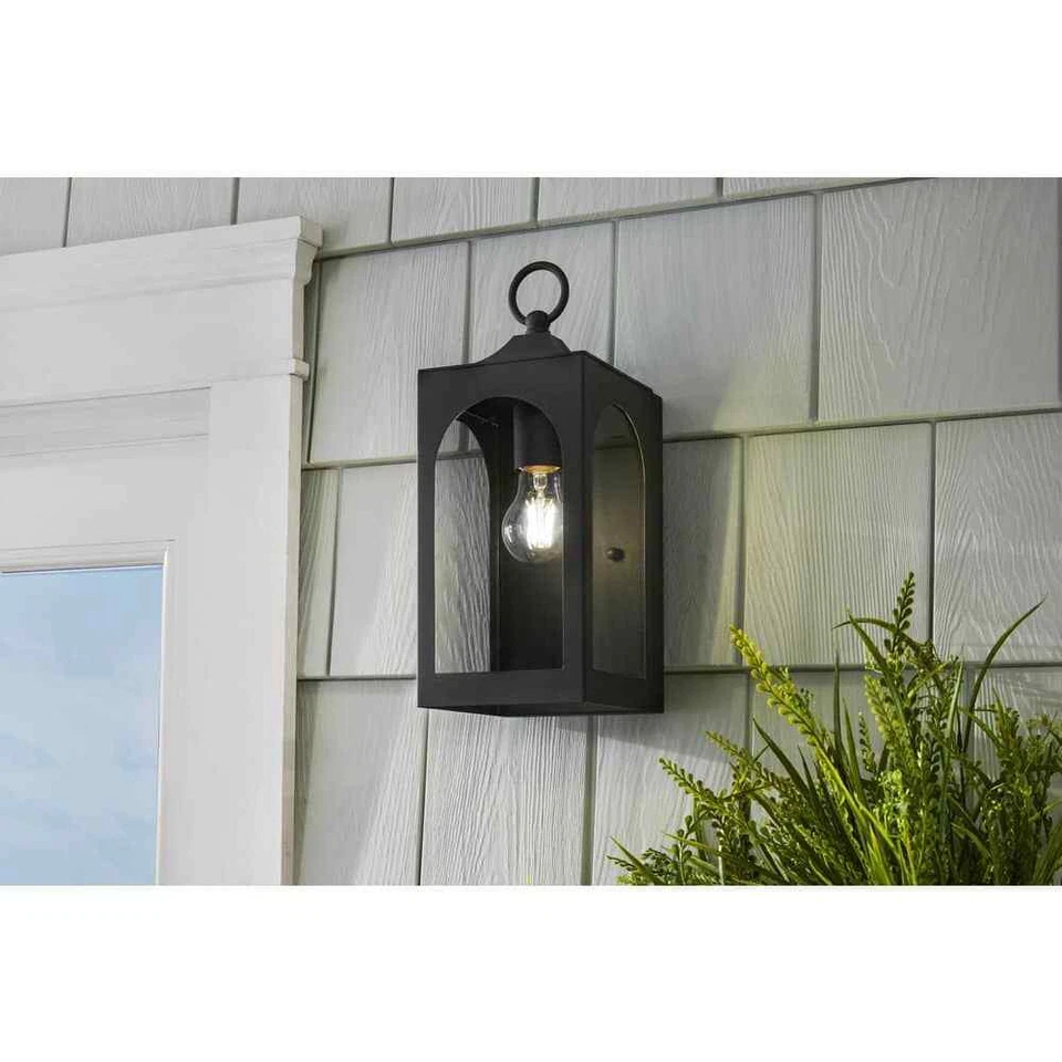 Hampton Bay Tremont 1-Light Black Outdoor Wall Light Fixture with Clear Glass Foto 2 de 4