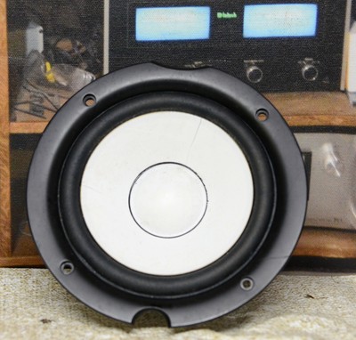 yamaha hs woofer