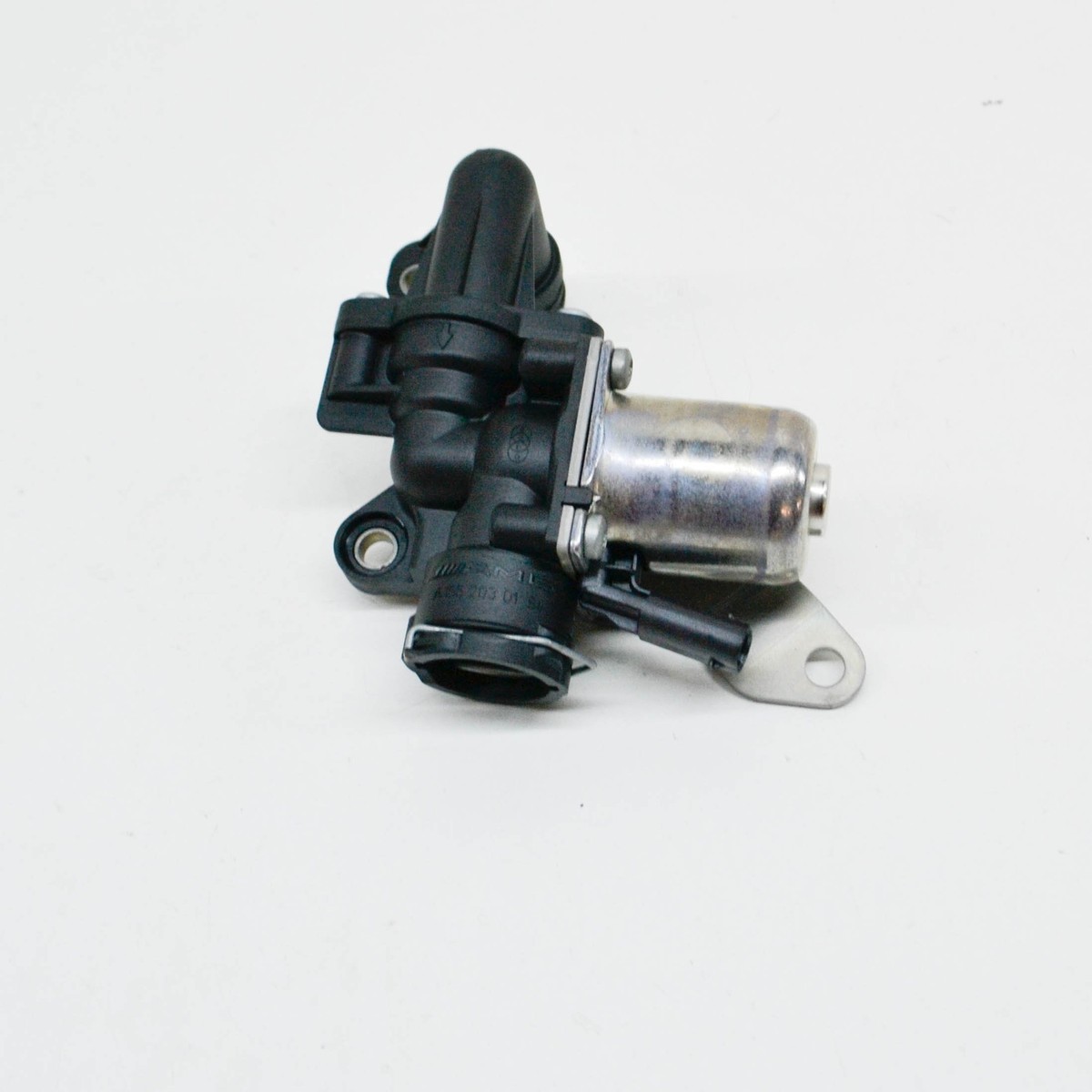 MERCEDES BENZ ML W164 Engine Cooling Shut-Off Valve A1562030164 