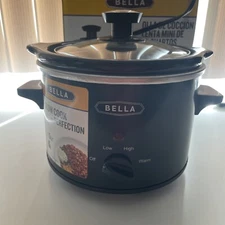 NEW BELLA 1.5 QT Slaw Cooker Slow Cook to Perfection Glass Lid Open Box BLACK