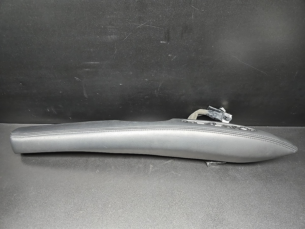 DB177・215・URN41・31・33・F127・113・126・BWH87 BMW Front Interior Door Handle Release / Bowden Cable 51217409277