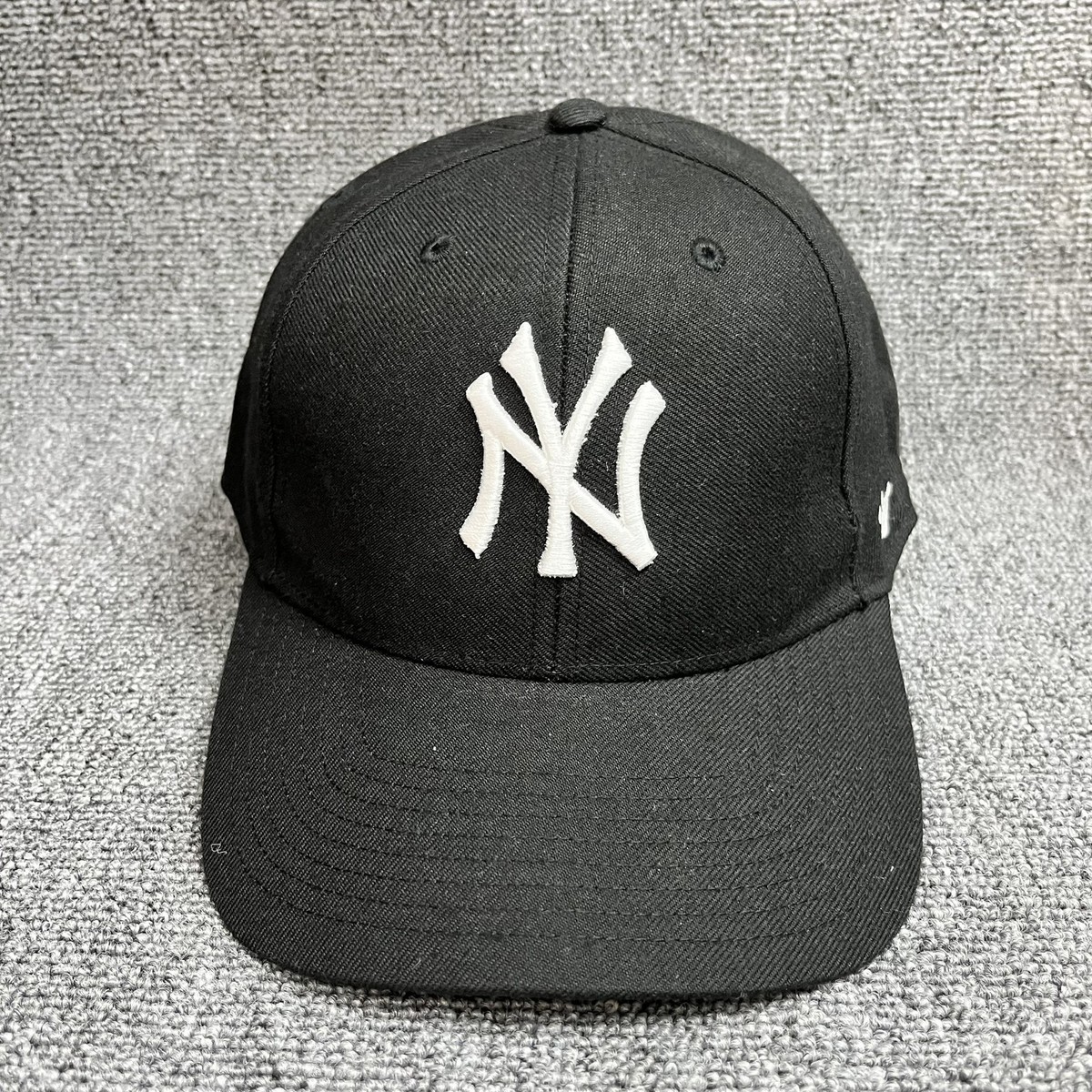 New '47 Brand New York Yankees MVP Adjustable Baseball Cap Black White