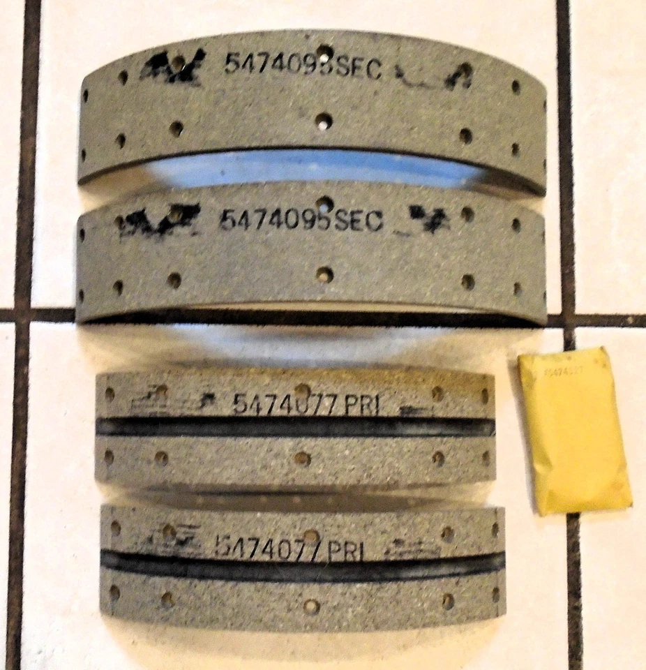 Juego de forro delantero para hornear Buick 1967-1972 nuevo de lote original Riviera GS WILDCAT ELECTRA GM: 5463251 Foto 4 de 4