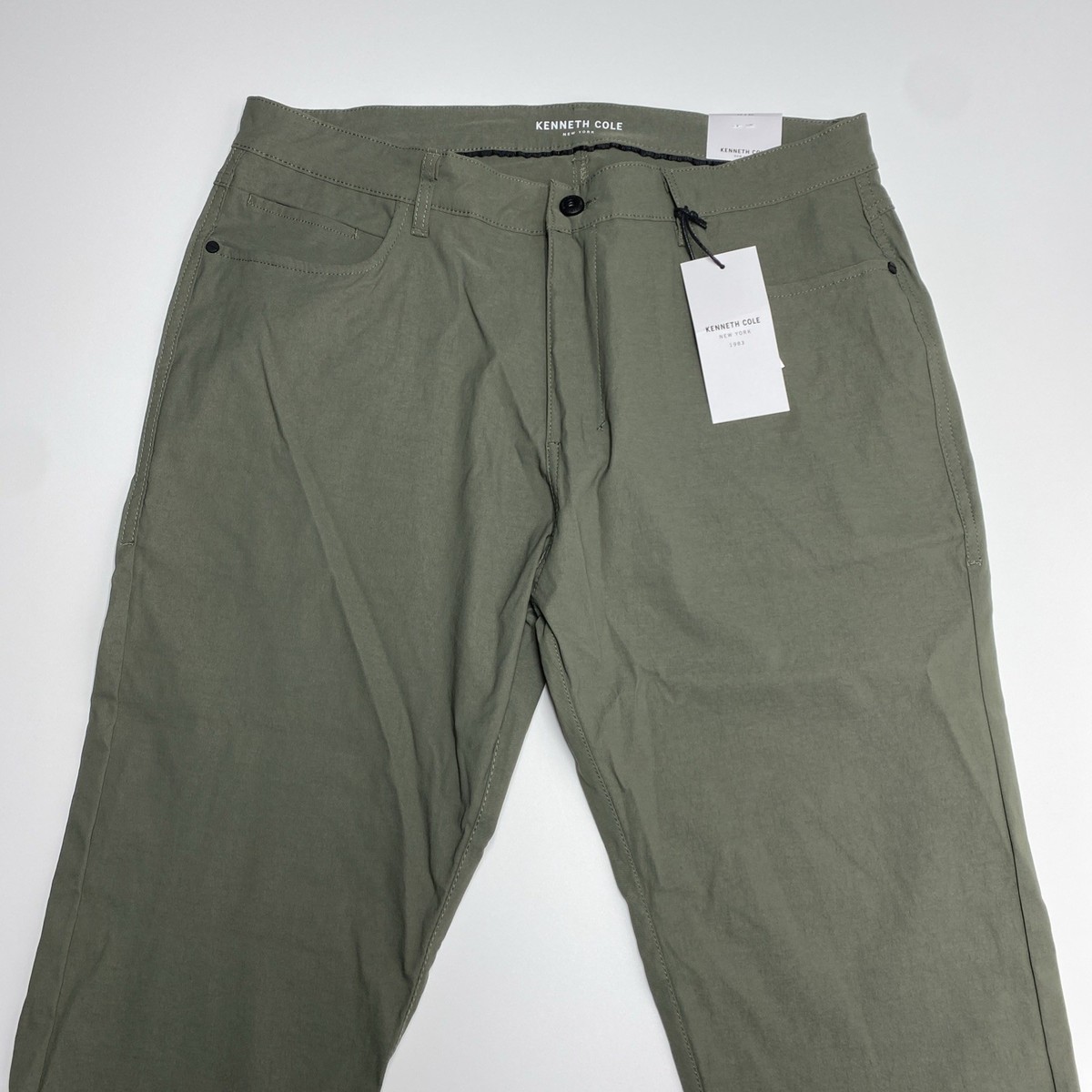 Kenneth Cole Active Tech Cargo Joggers in Black for Men