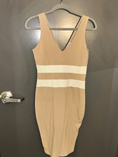 GUESS Women’s Bodycon Dress M Beige/White Colorblock V-Neck Sleeveless Knee