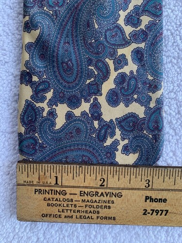 VTG Baker Street by Van Heusen Necktie Silk Blue Red Cream Paisley 3.25 X 56 USA - Picture 7 of 9