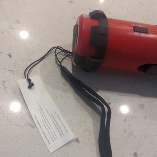 Snap-on 92179 8-LED Crank Emergency Flashlight with AM, FM, Weather Band & NOA - Picture 3 of 14