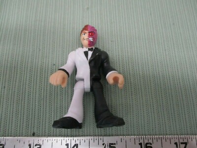 Fisher-Price Imaginext DC Super Friends Batman Two Face White Black Harvey Dent 