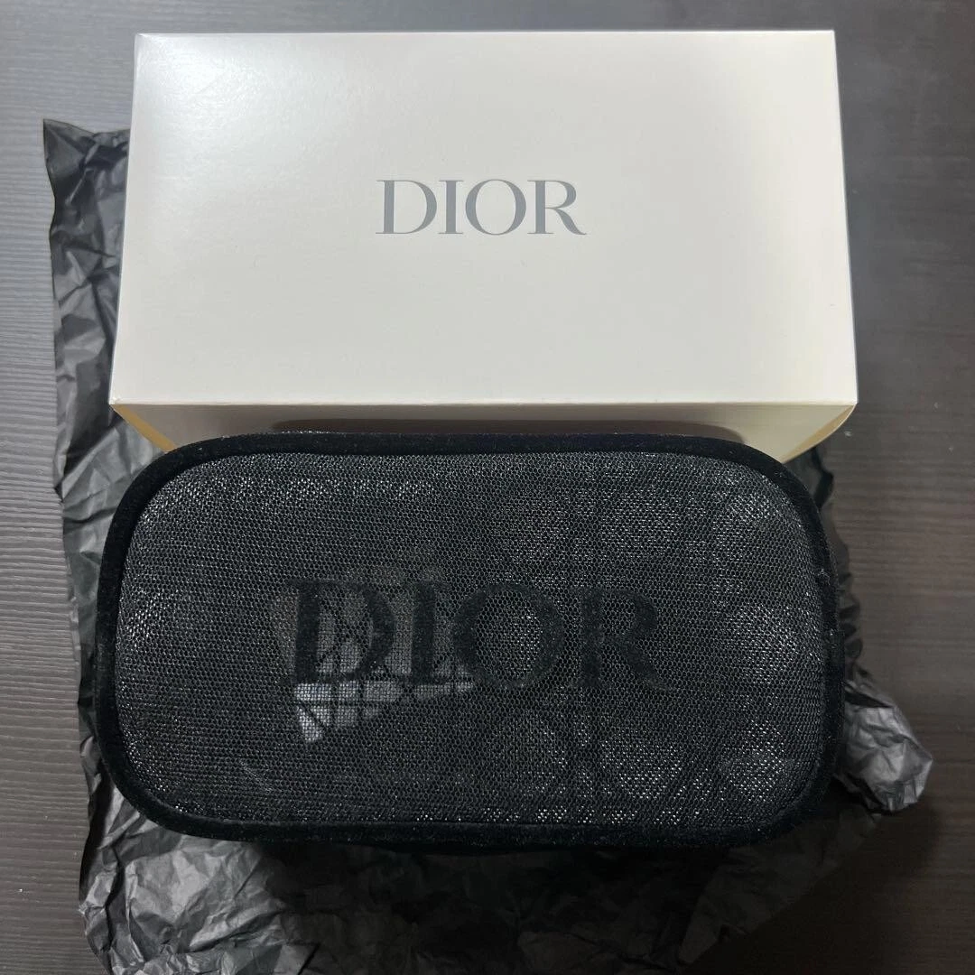 Christian Dior Pochette Maille Logo Fermeture Éclair Couleur Noir Mode Produits Femme Femme