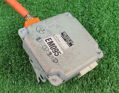 Toyota Prius Hybrid 2010-2015 Bettery Voltage Sensor with Toyota Prius Hybrid 2010-2015 Bettery Voltage Sensor with
