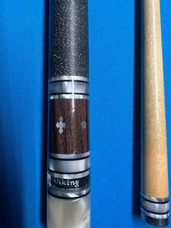 Viking Vintage Window Pool Cue 19 oz 11.5 shaft Shaft has 1/4 inch warp