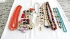 VINTAGE MIXED LOT OF 23 PIECES OF COSTUME JEWELRY NECKLACES & EARRINGS