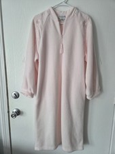 Miss Elaine Embroidered Fleece Zip Front Robe Sz M Pink Soft Pockets NWOT Comfy