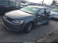 Used Alternator fits: 2014 Volkswagen Jetta 1.8L Bosch manufacturer 140 amp Grad