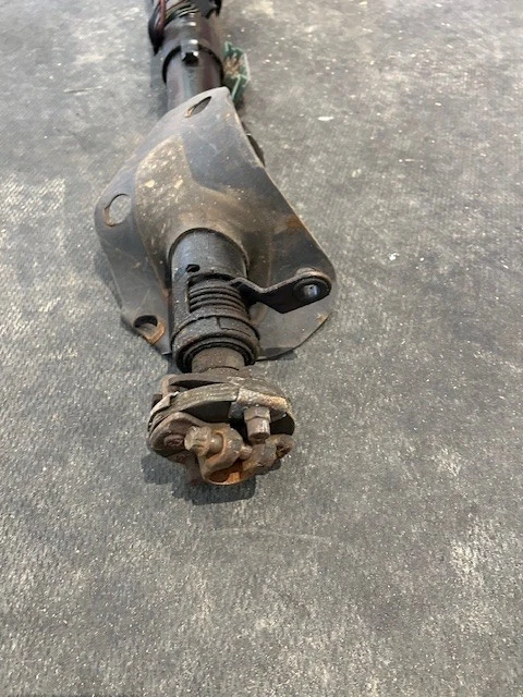 Columna de dirección del Pontiac Firebird 1969 convertible Foto 4 de 4