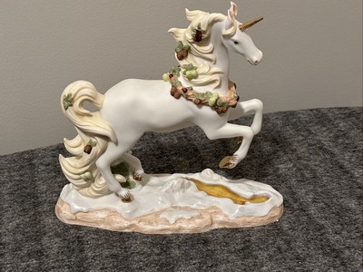 Princeton Gallery Yuletide Bliss Unicorn 2005 Holiday Christmas Fine Porcelain