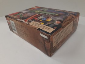 NISB LEGO Harry Potter 4719 "Quality Quidditch Supplies" 2003