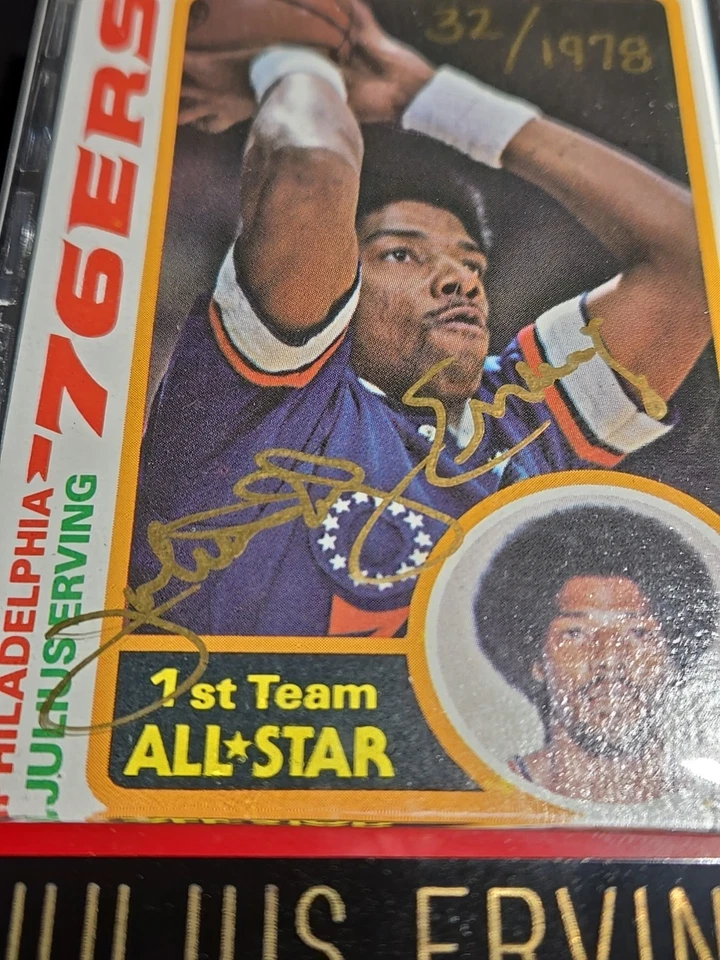 Tarjeta autografiada 1978 Topps Dr. J/Julius Ervng 32/1978 - certificado Auténtico. Firmado a mano Foto 2 de 4