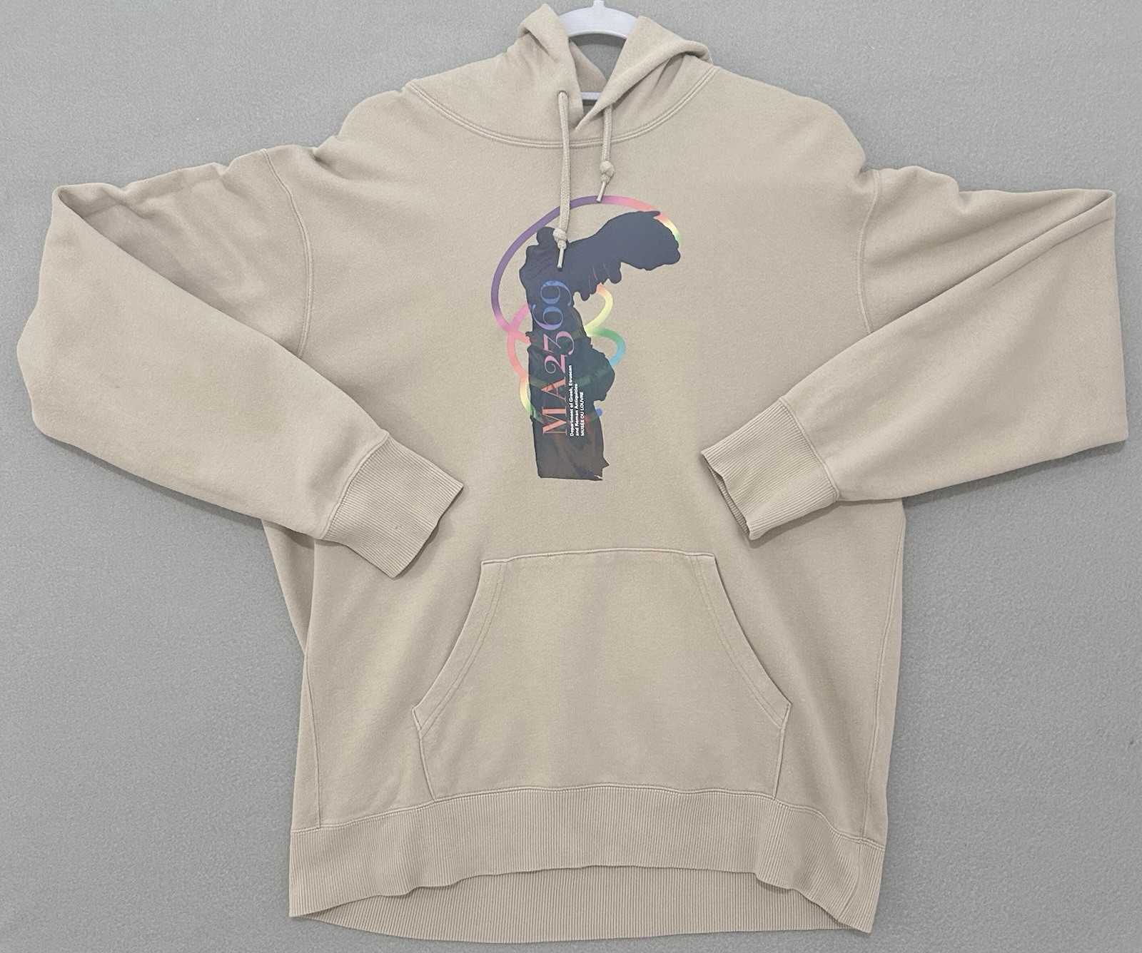 Men's Uniqlo X peter saville musee du louvre hoodie Large Beige long sleeve