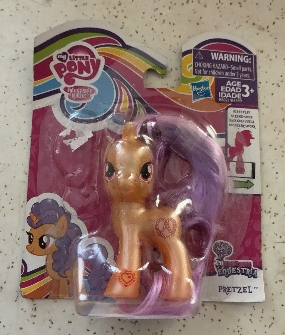 My Little Pony FIM Pearlized Pretzel Brushable Figure Missing Comb