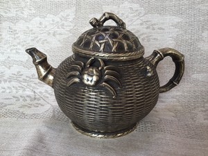 ANTIQUE BRONZE LARGE CHINESE TEAPOT UNUSUAL DESIGN MARK CRAB SNAIL SIGNED-STAMP