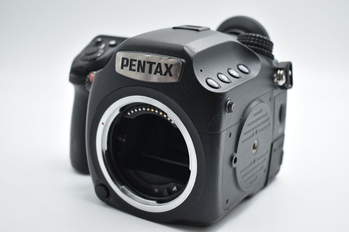 Pentax 645Z Digital Medium Format Camera Body 5140MP CMOS Sensor MCK604 - Picture 9 of 9