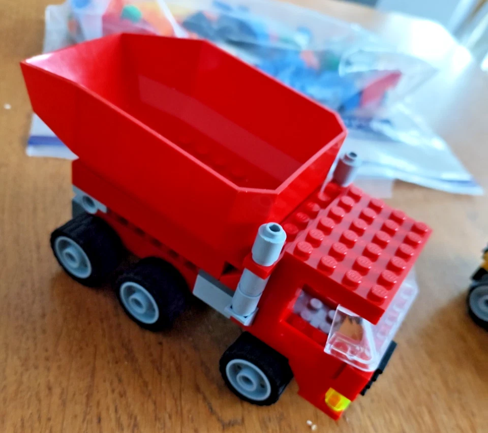 LEGO 6187 Road Construction Set, photo 3 of 5