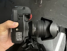 Nikon D7000 DSLR Camera with 18-200mm Lens + Bag + 2 Batteries + Charger