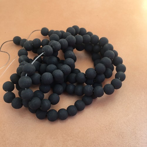 135X Pieces Frosted Glass Beads - 6mm Round Matte Black Bead - 80cm Strand - Picture 5 of 7